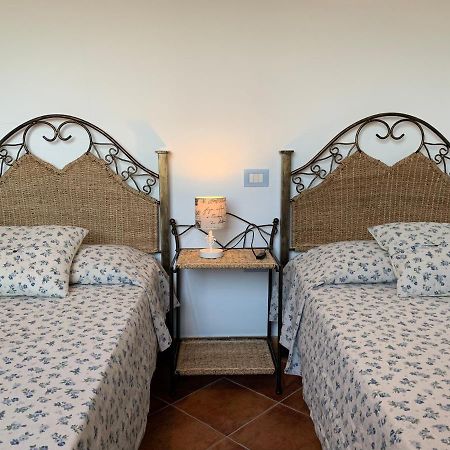 Residenza Il Melograno Villa Budoni Exterior foto