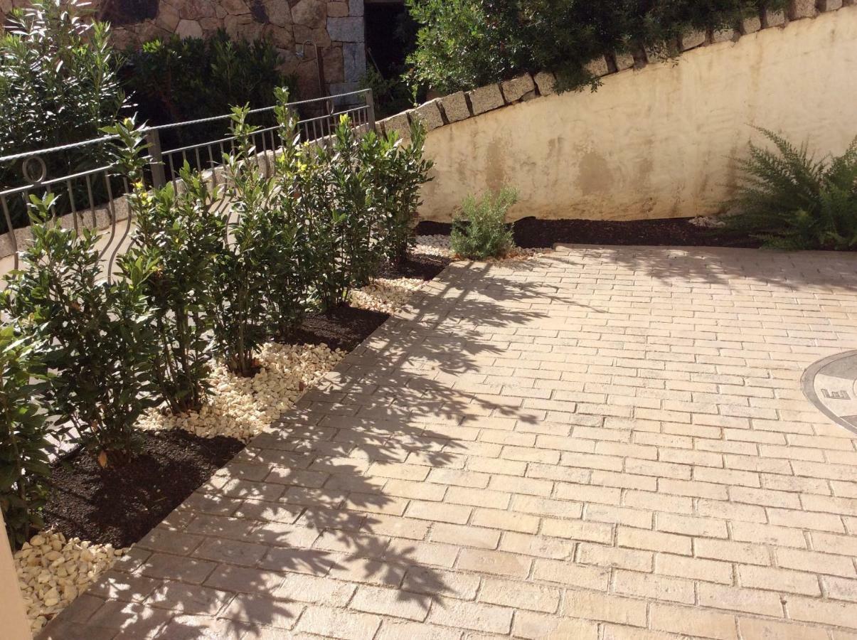 Residenza Il Melograno Villa Budoni Exterior foto